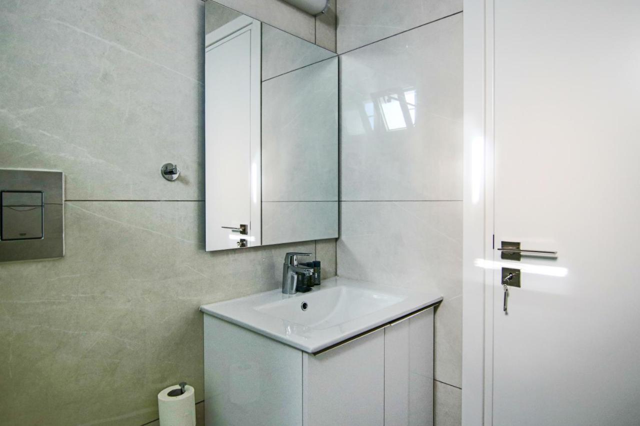 Apartamento Phaedrus Living - Seaside Executive Flat Harbour 101 Paphos Exterior foto
